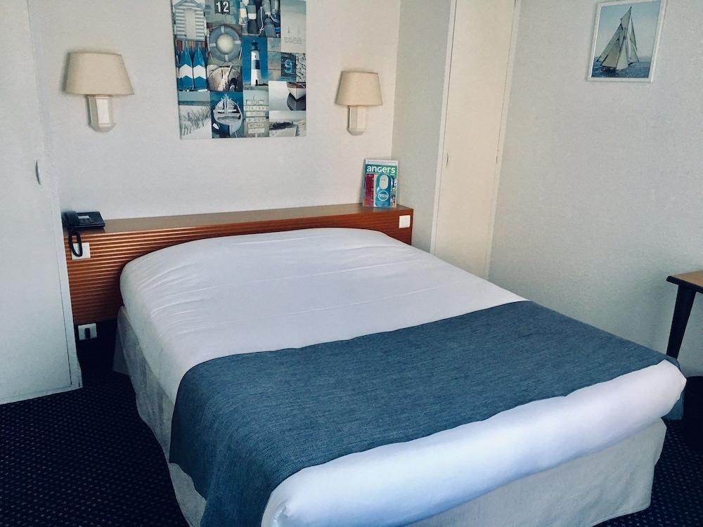 Hotel Le Progres Angers Exterior foto